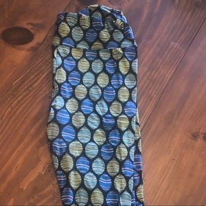LuLaRoe leggings - blues, yellows and black